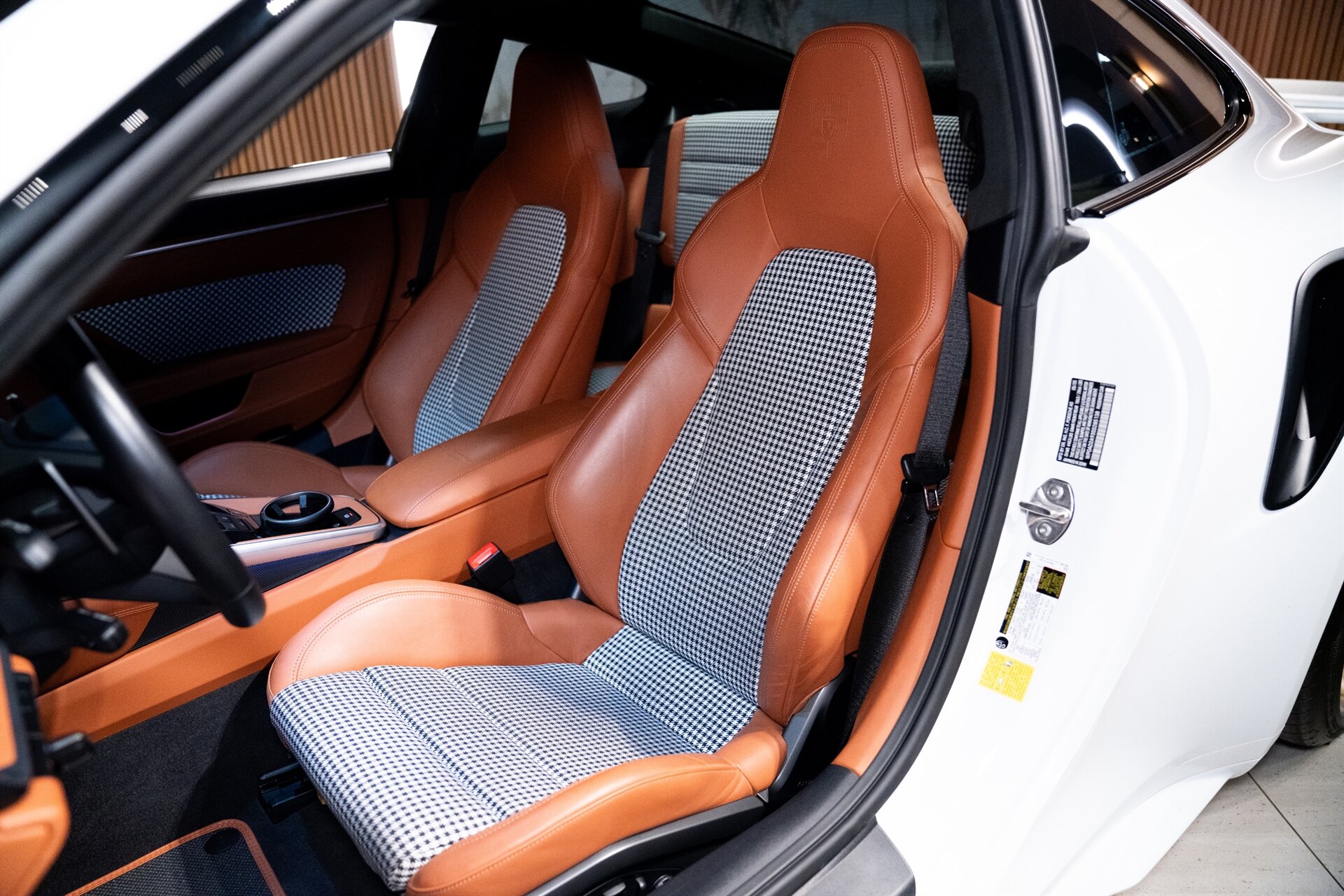 2025 Porsche 911 Turbo S - Photo 5