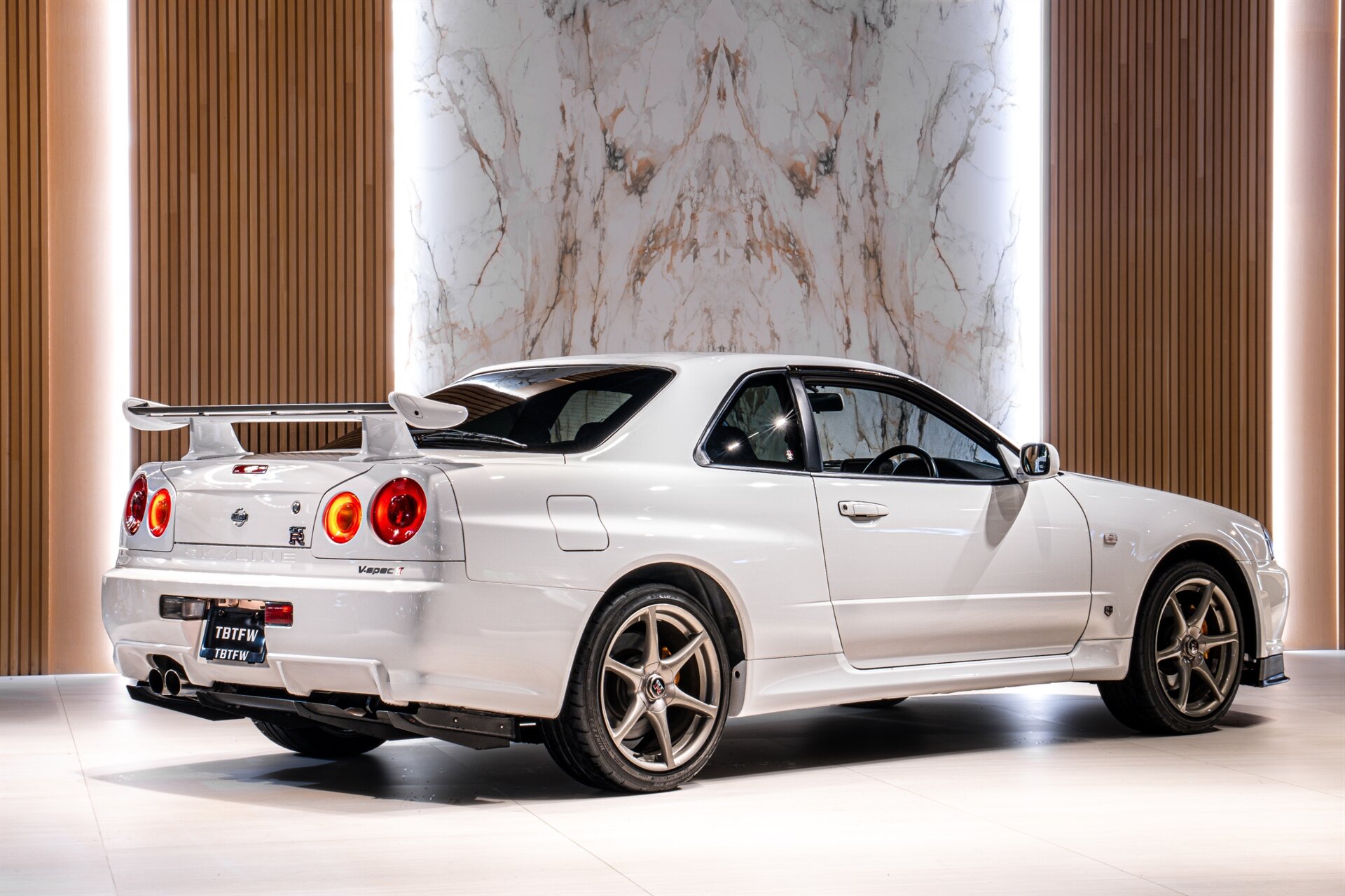 2000 Nissan GT-R V-Spec II - Photo 4