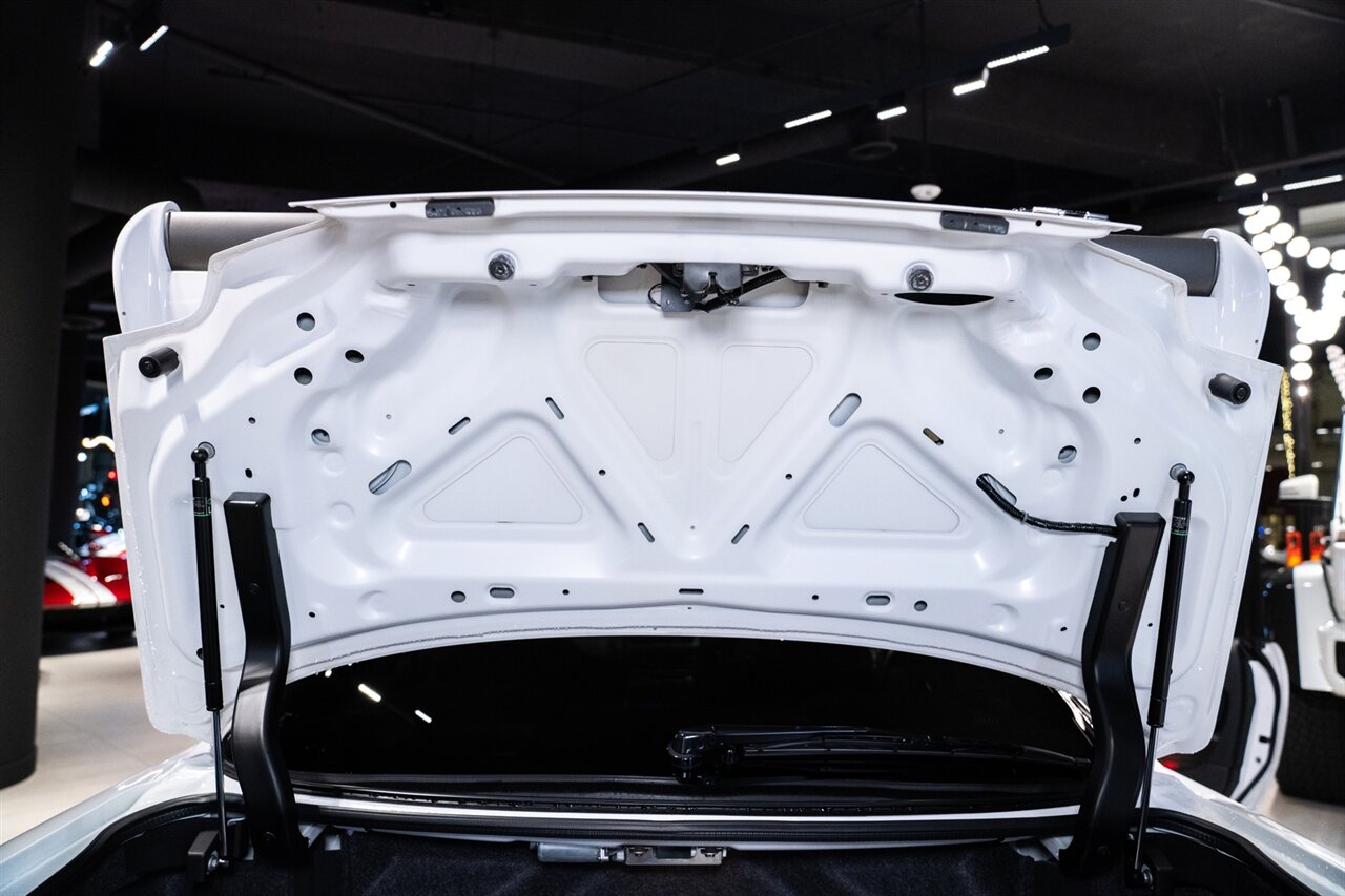 2000 Nissan GT-R V-Spec II - Photo 12 - Beverly Hills, CA 90212