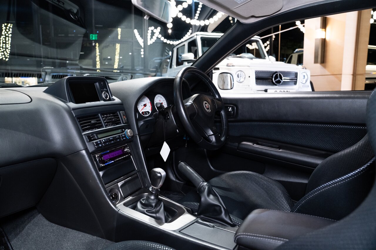 2000 Nissan GT-R V-Spec II - Photo 53 - Beverly Hills, CA 90212