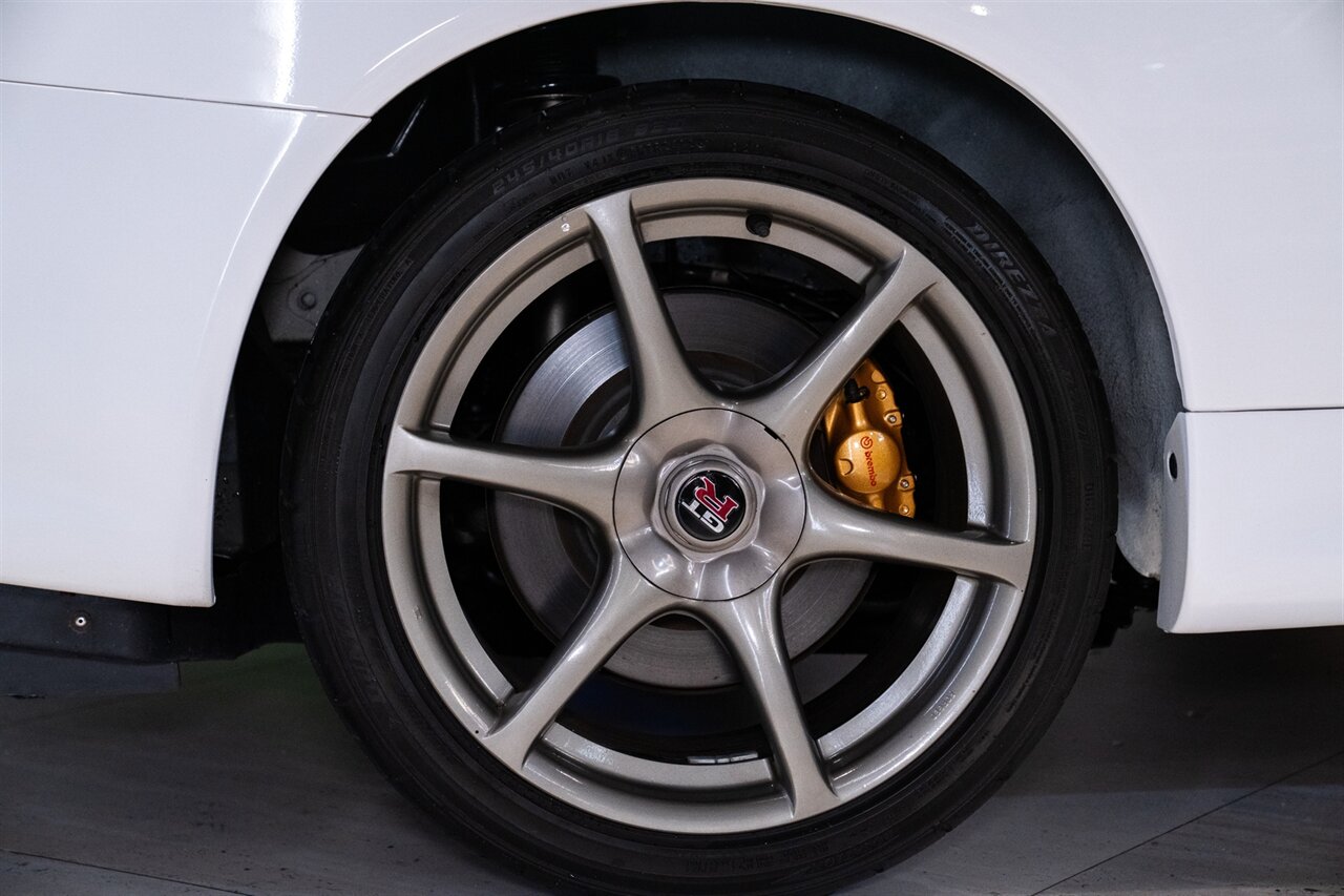 2000 Nissan GT-R V-Spec II - Photo 8 - Beverly Hills, CA 90212