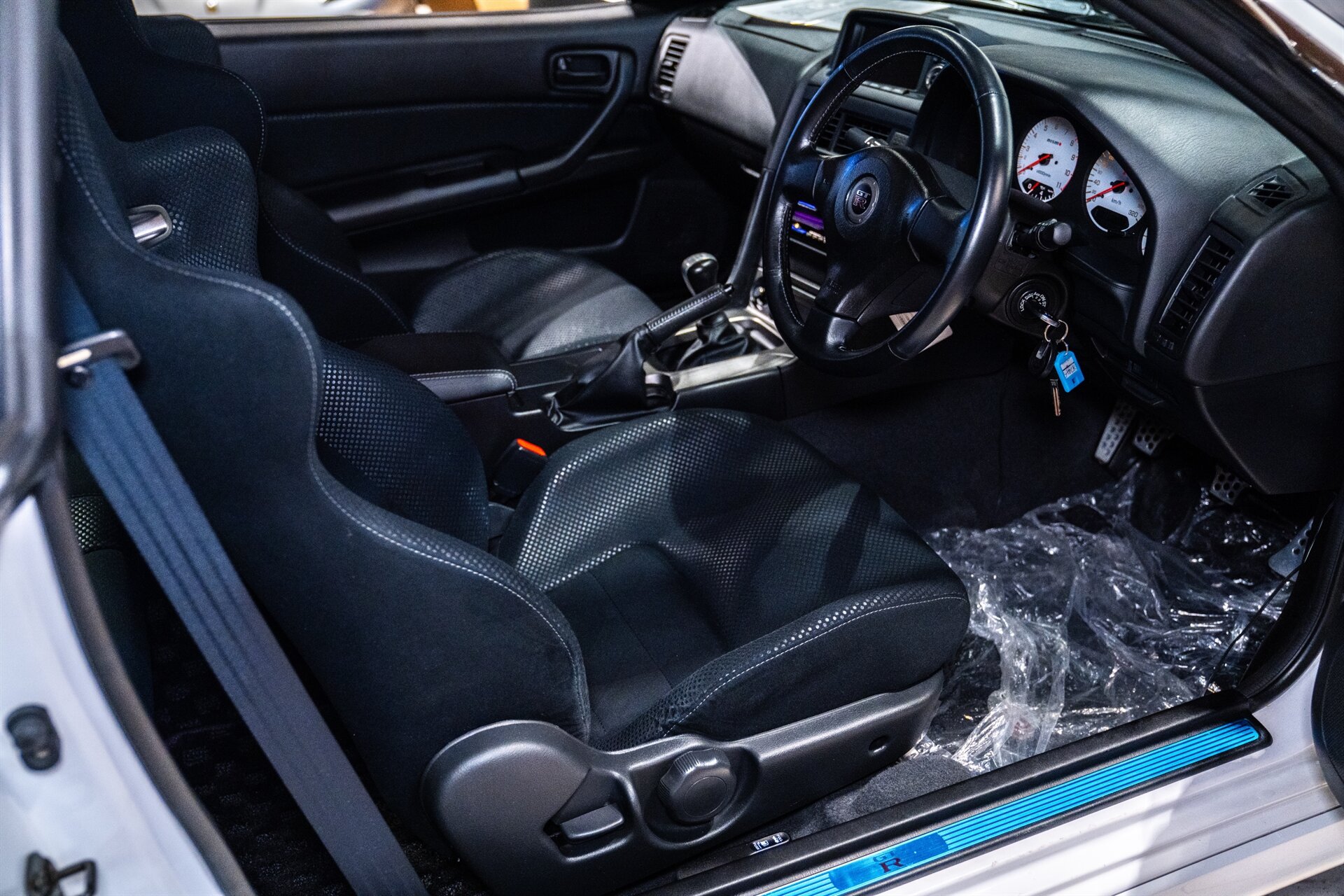 2000 Nissan GT-R V-Spec II - Photo 33