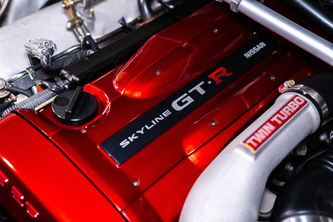 2000 Nissan GT-R V-Spec II - Photo 28 - Beverly Hills, CA 90212