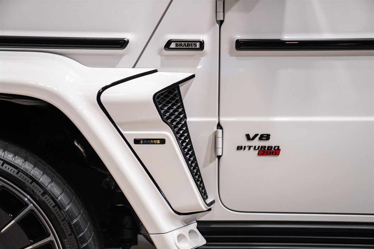 2025 Mercedes-Benz AMG G 700 Brabus - Photo 16 - Beverly Hills, CA 90212