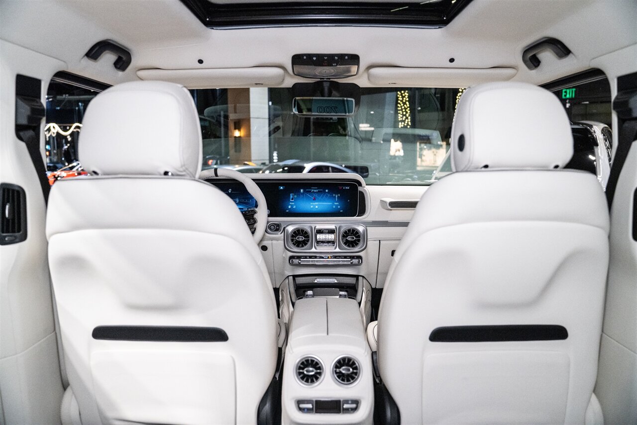 2025 Mercedes-Benz AMG G 700 Brabus - Photo 37 - Beverly Hills, CA 90212