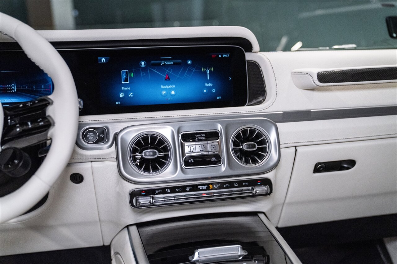2025 Mercedes-Benz AMG G 700 Brabus - Photo 40 - Beverly Hills, CA 90212
