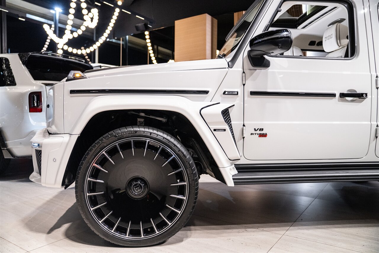 2025 Mercedes-Benz AMG G 700 Brabus - Photo 15 - Beverly Hills, CA 90212