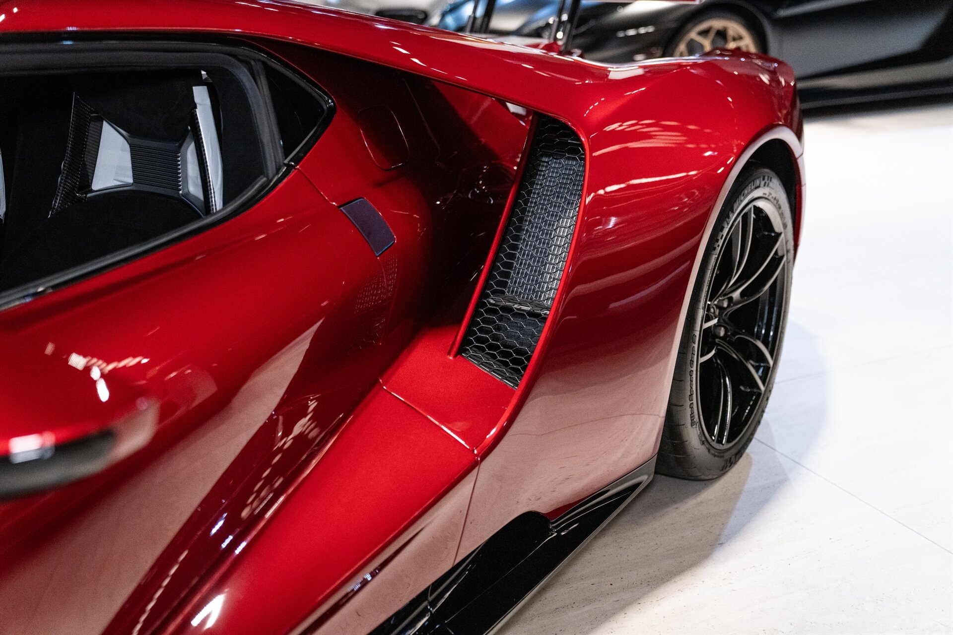 2018 Ford GT - Photo 25