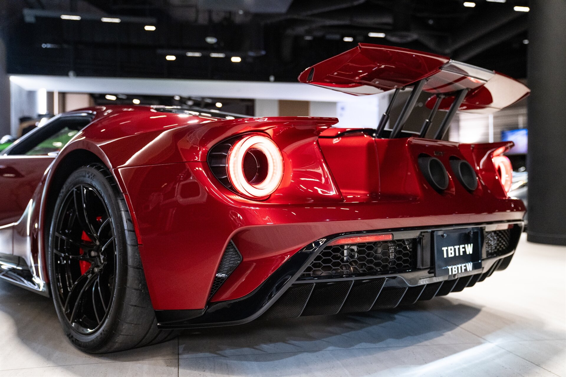 2018 Ford GT - Photo 18