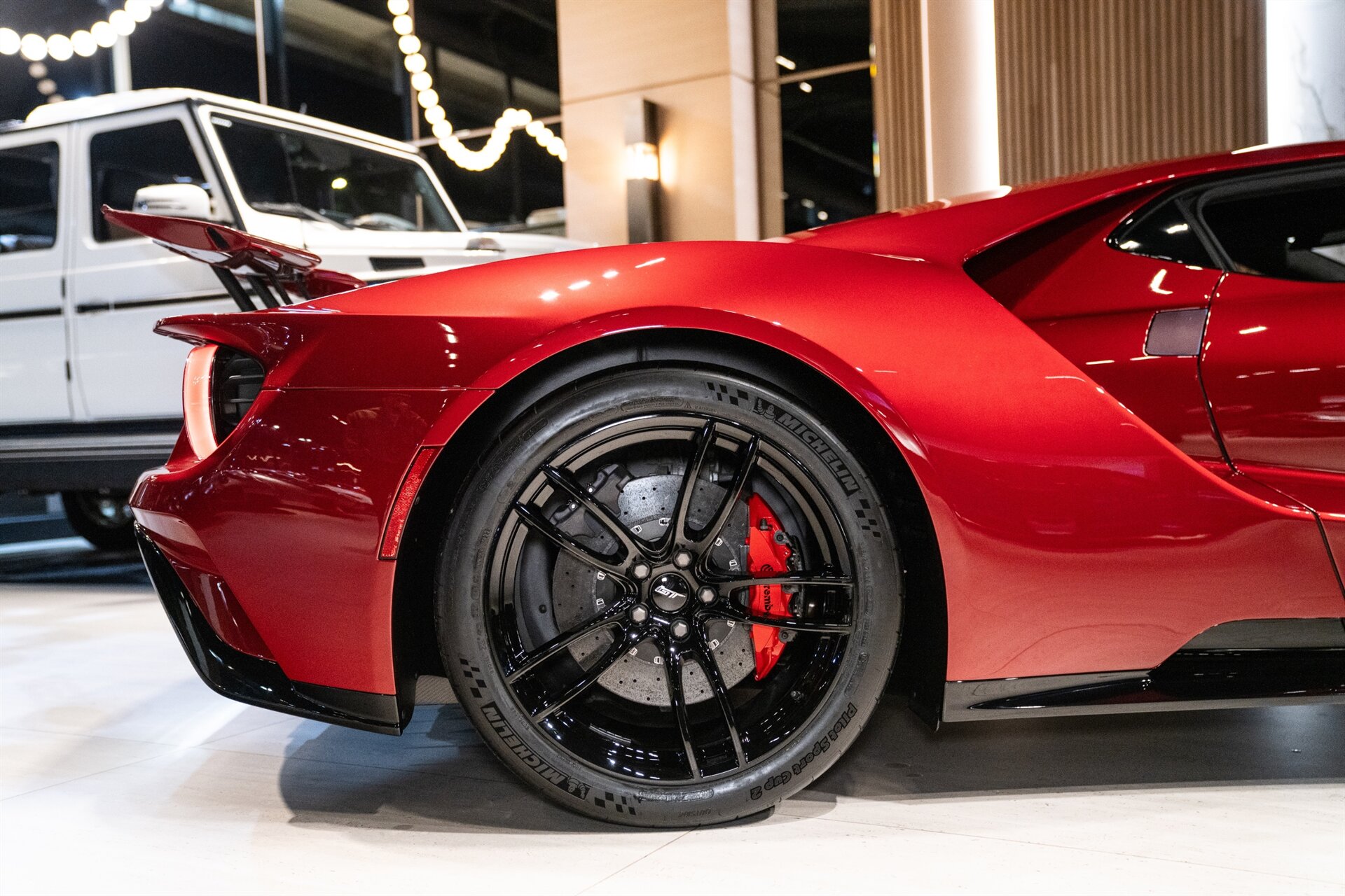 2018 Ford GT - Photo 12