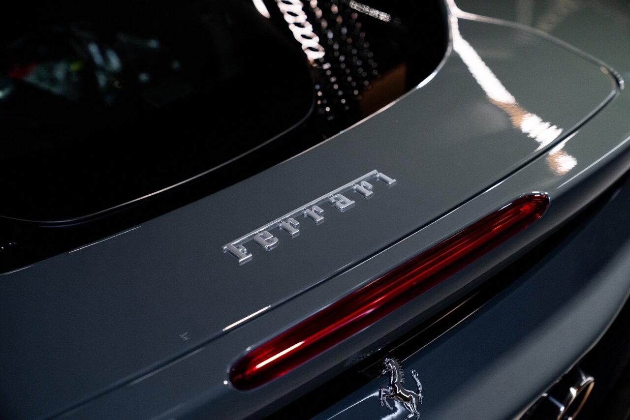 2021 Ferrari SF90 Stradale   - Photo 13 - Beverly Hills, CA 90212
