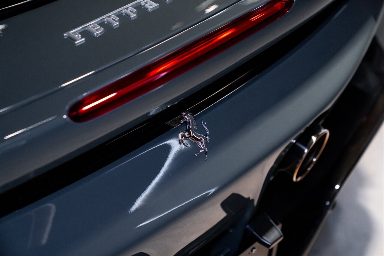 2021 Ferrari SF90 Stradale   - Photo 14 - Beverly Hills, CA 90212