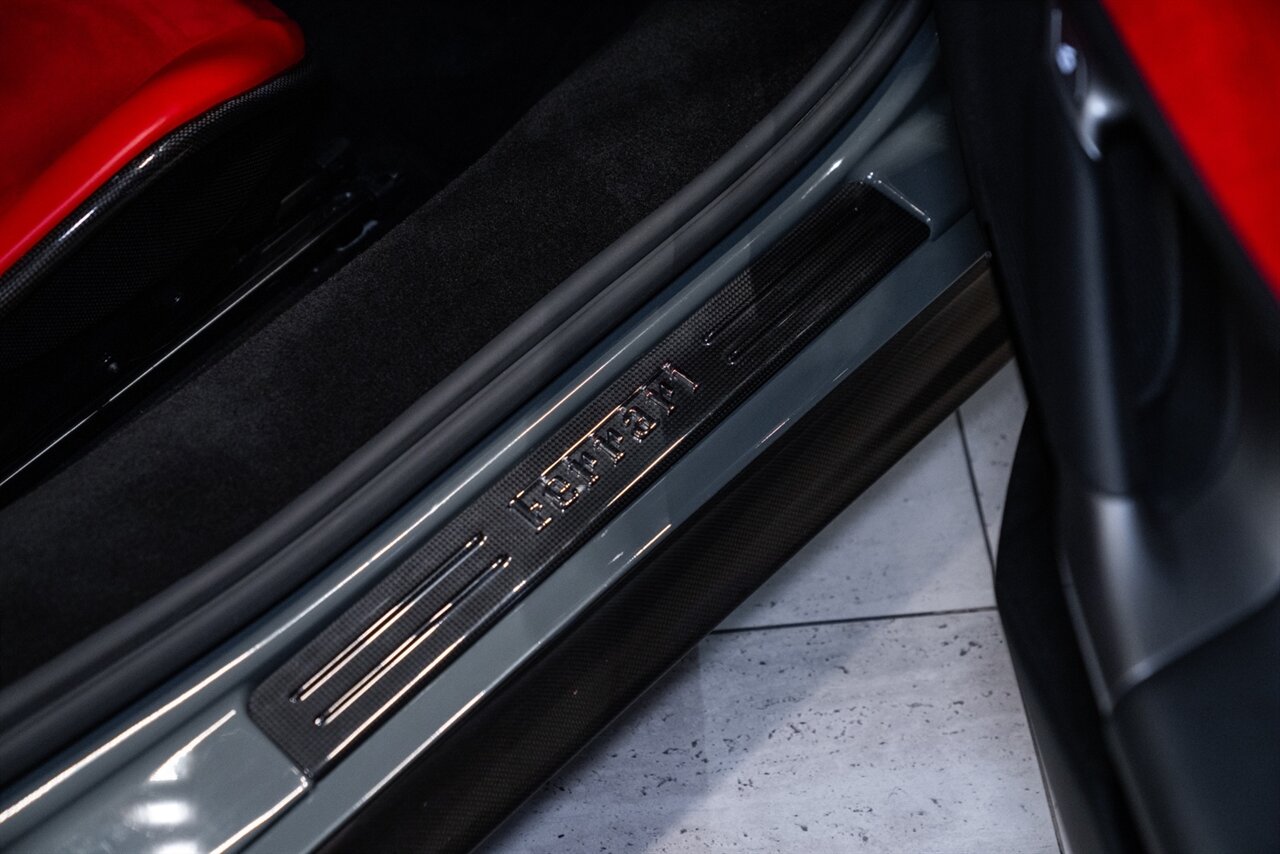 2021 Ferrari SF90 Stradale   - Photo 26 - Beverly Hills, CA 90212