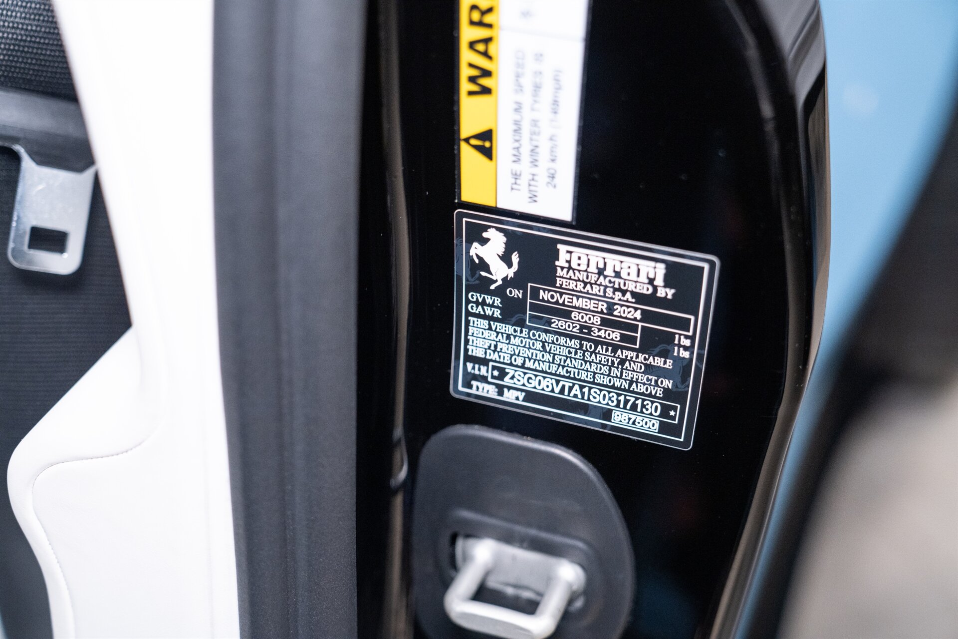 2025 Ferrari Purosangue - Photo 21