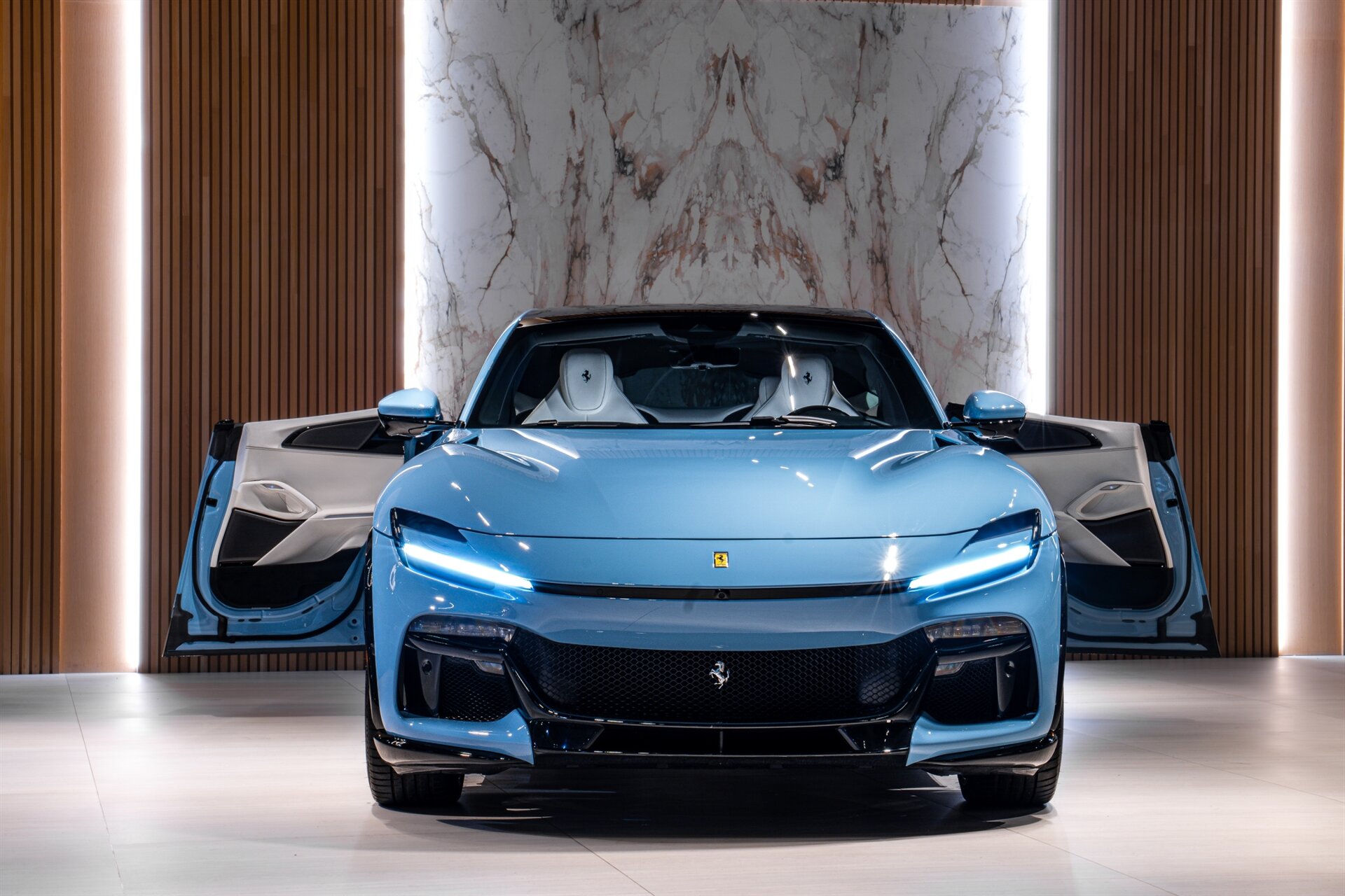 2025 Ferrari Purosangue - Photo 3