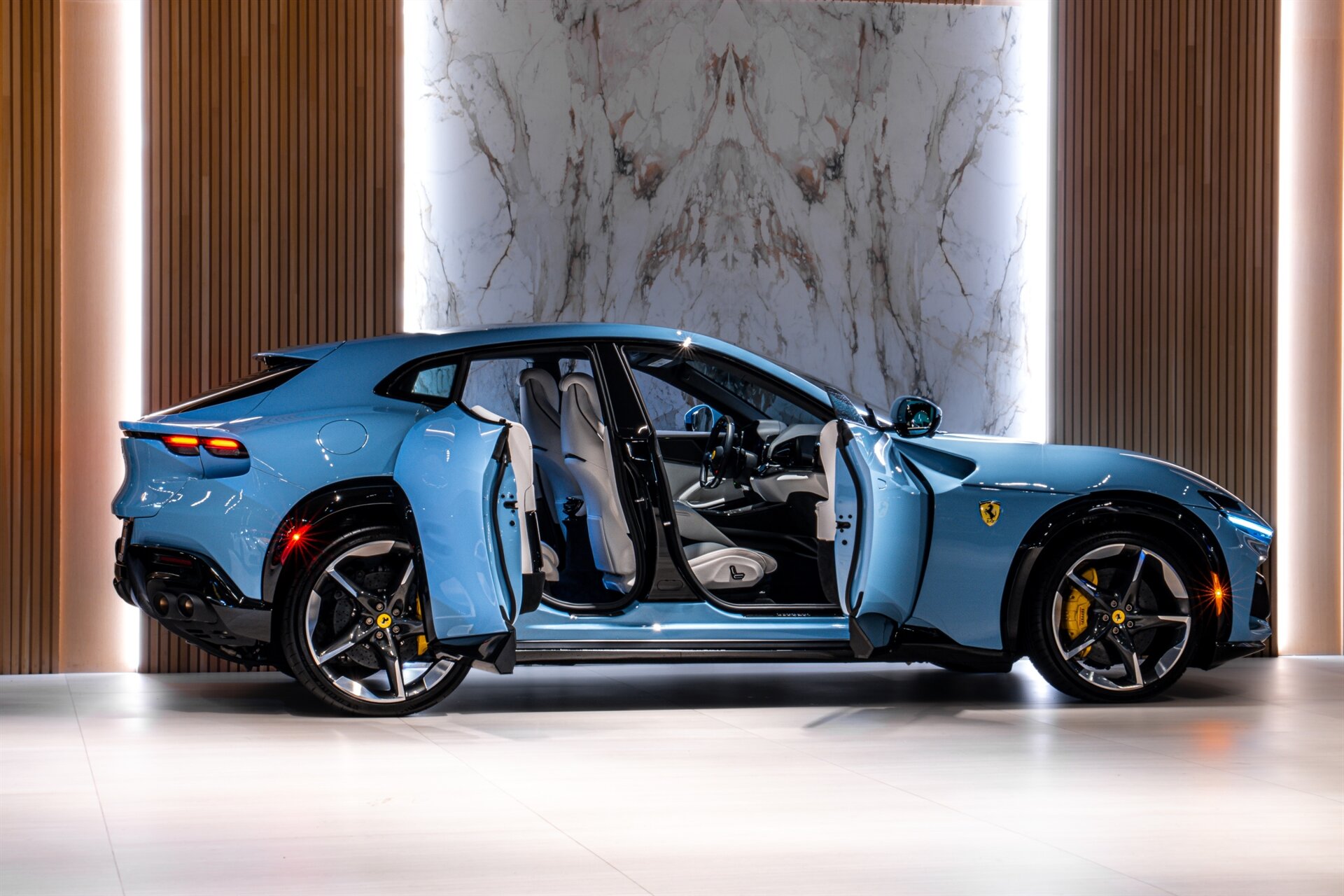 2025 Ferrari Purosangue - Photo 6