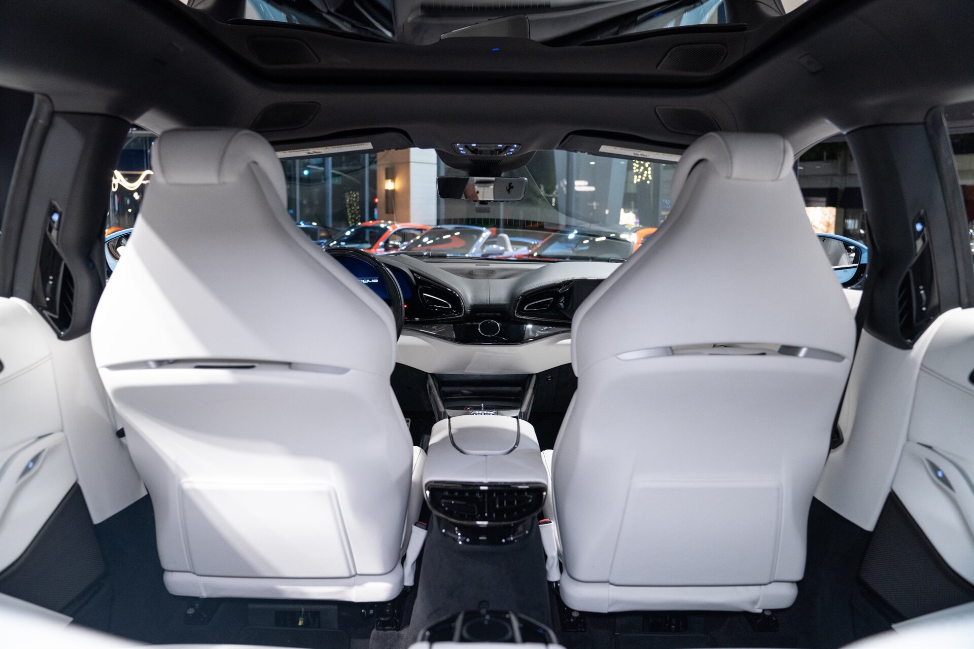 2025 Ferrari Purosangue - Photo 27