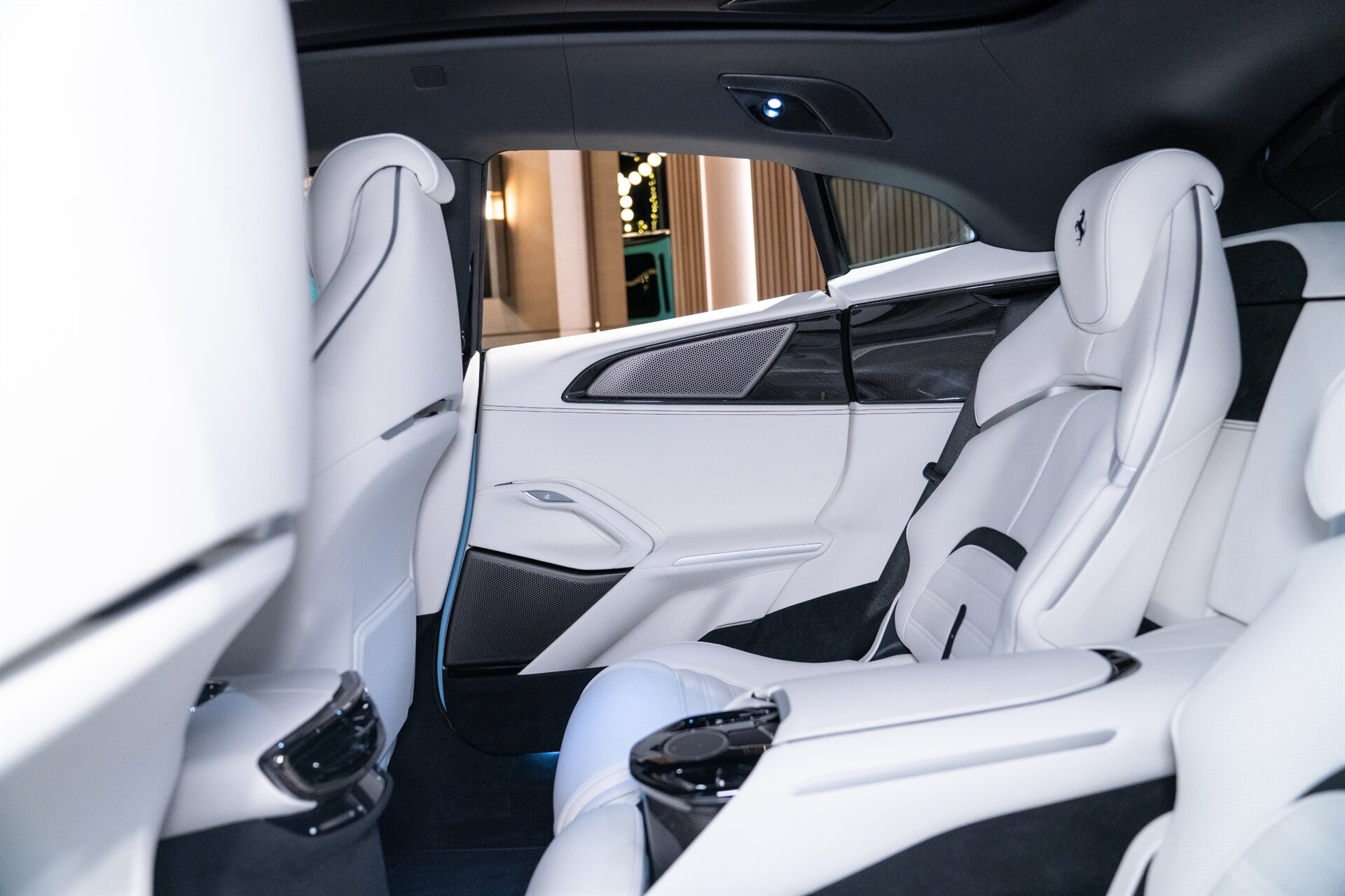 2025 Ferrari Purosangue - Photo 16