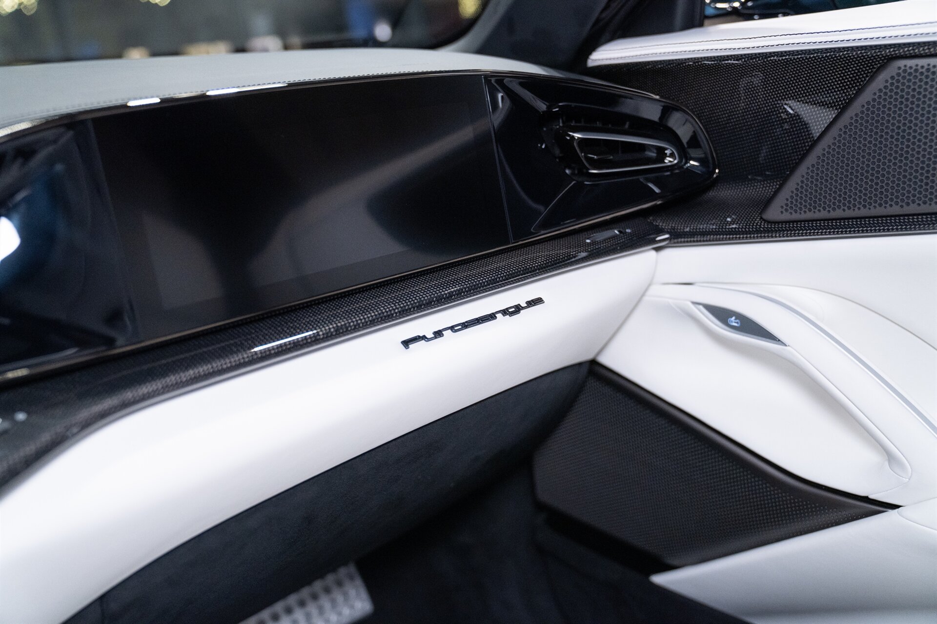 2025 Ferrari Purosangue - Photo 23