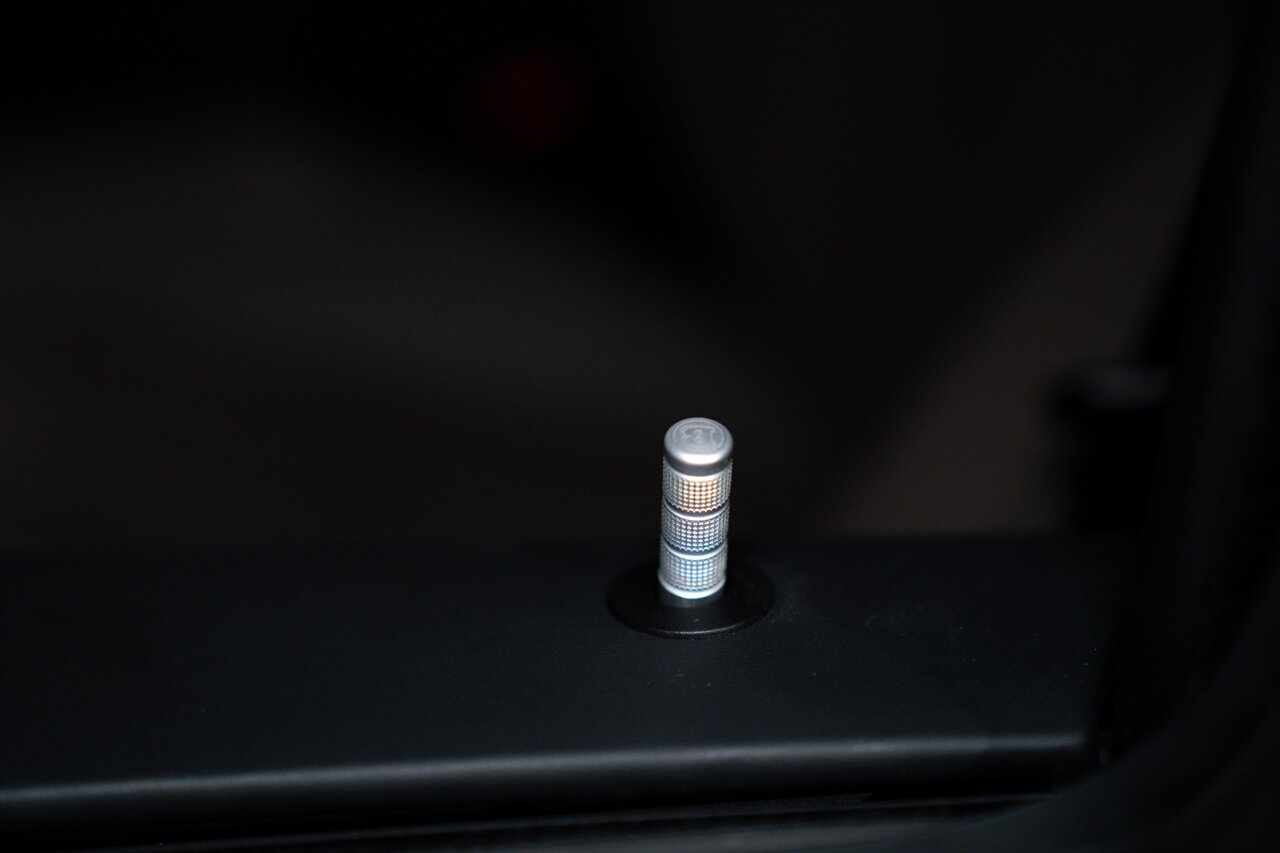 2025 Mercedes-Benz AMG G 700 Brabus - Photo 32 - Beverly Hills, CA 90212