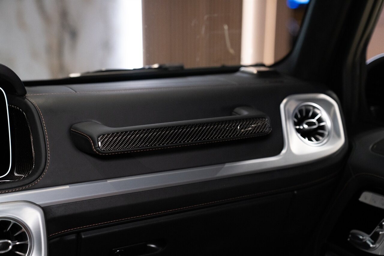 2025 Mercedes-Benz AMG G 63   - Photo 15 - Beverly Hills, CA 90212