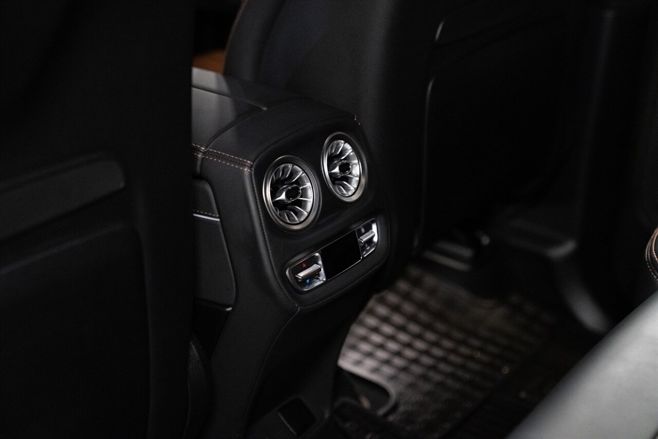 2025 Mercedes-Benz AMG G 63   - Photo 10 - Beverly Hills, CA 90212