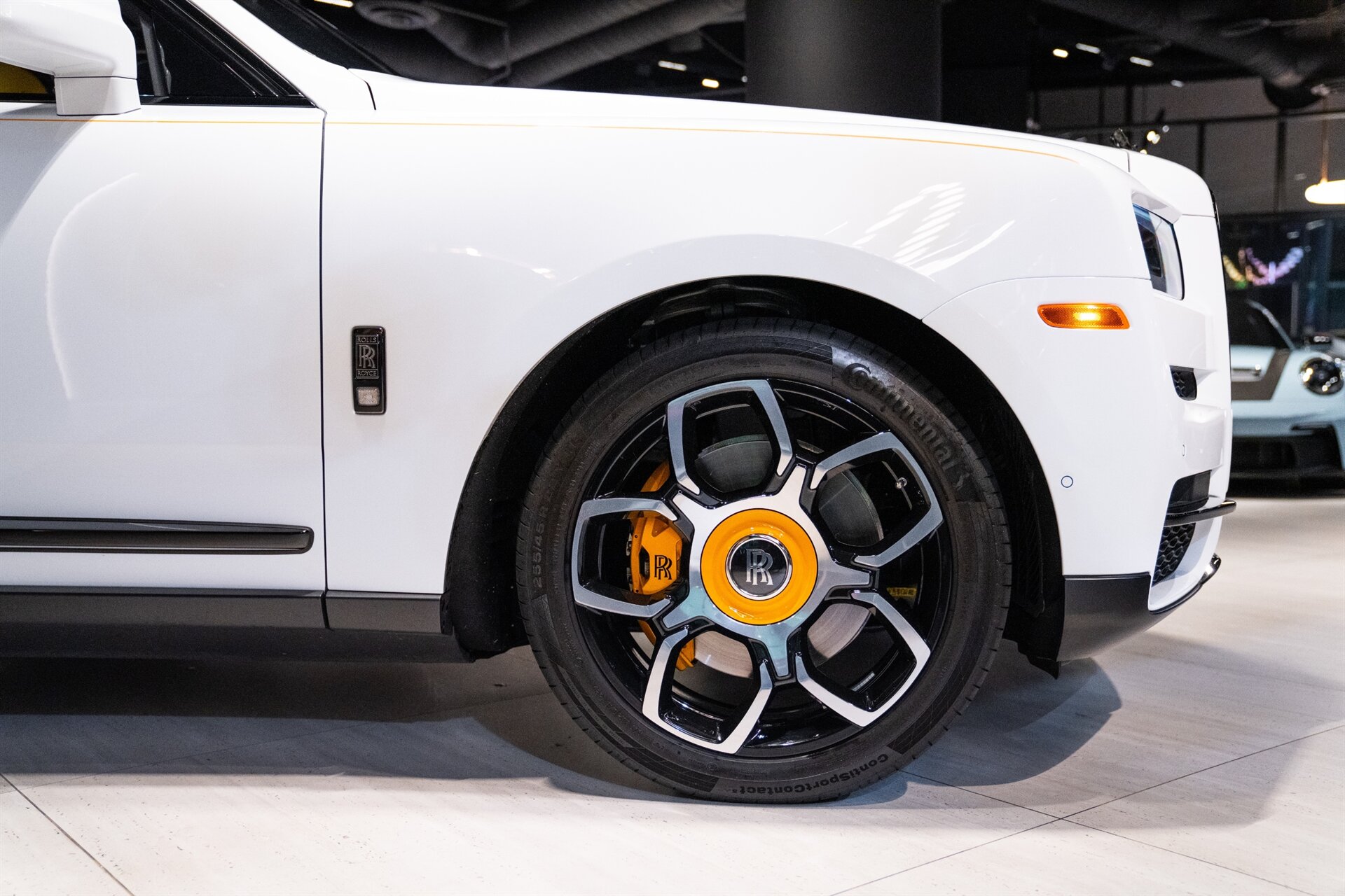 2022 Rolls-Royce Black Badge Cullinan - Photo 18