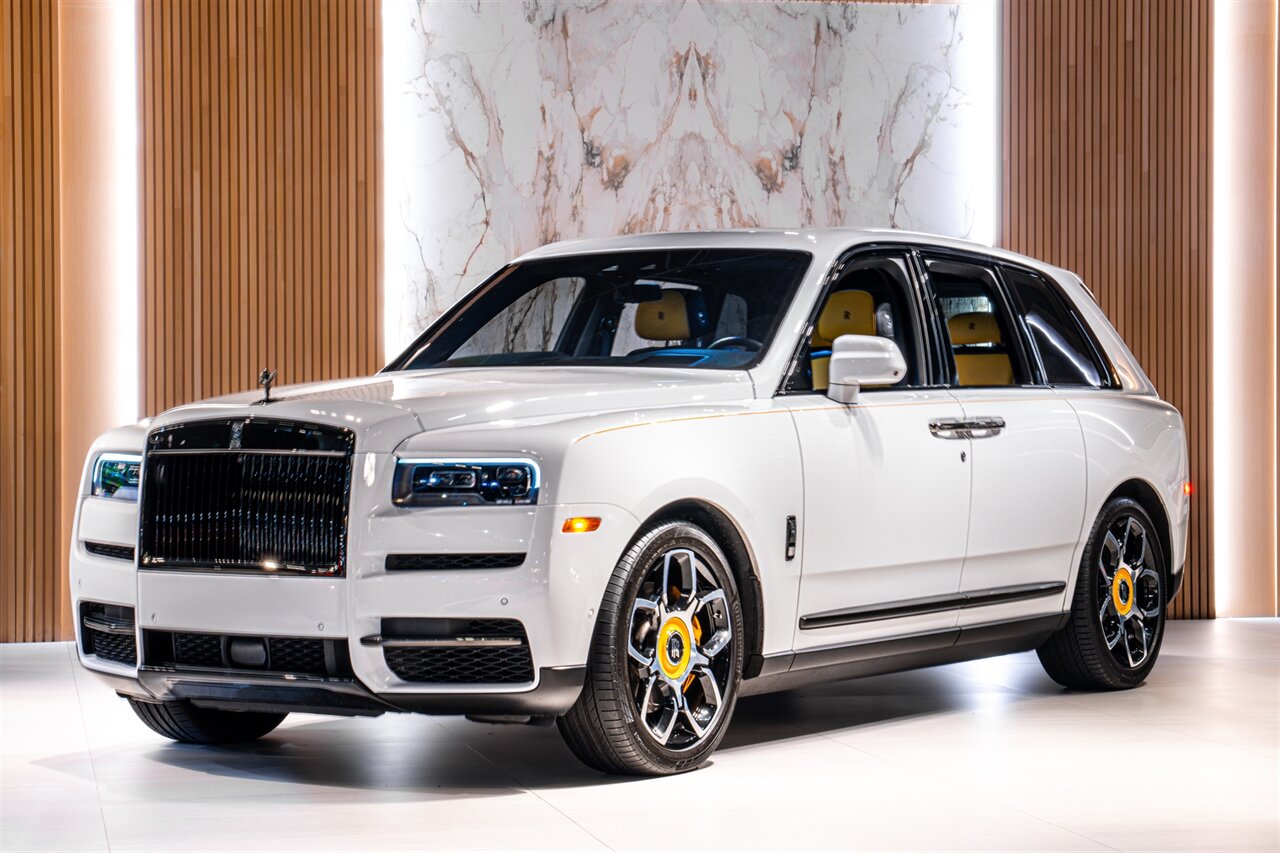 2022 Rolls-Royce Black Badge Cullinan   - Photo 1 - Beverly Hills, CA 90212