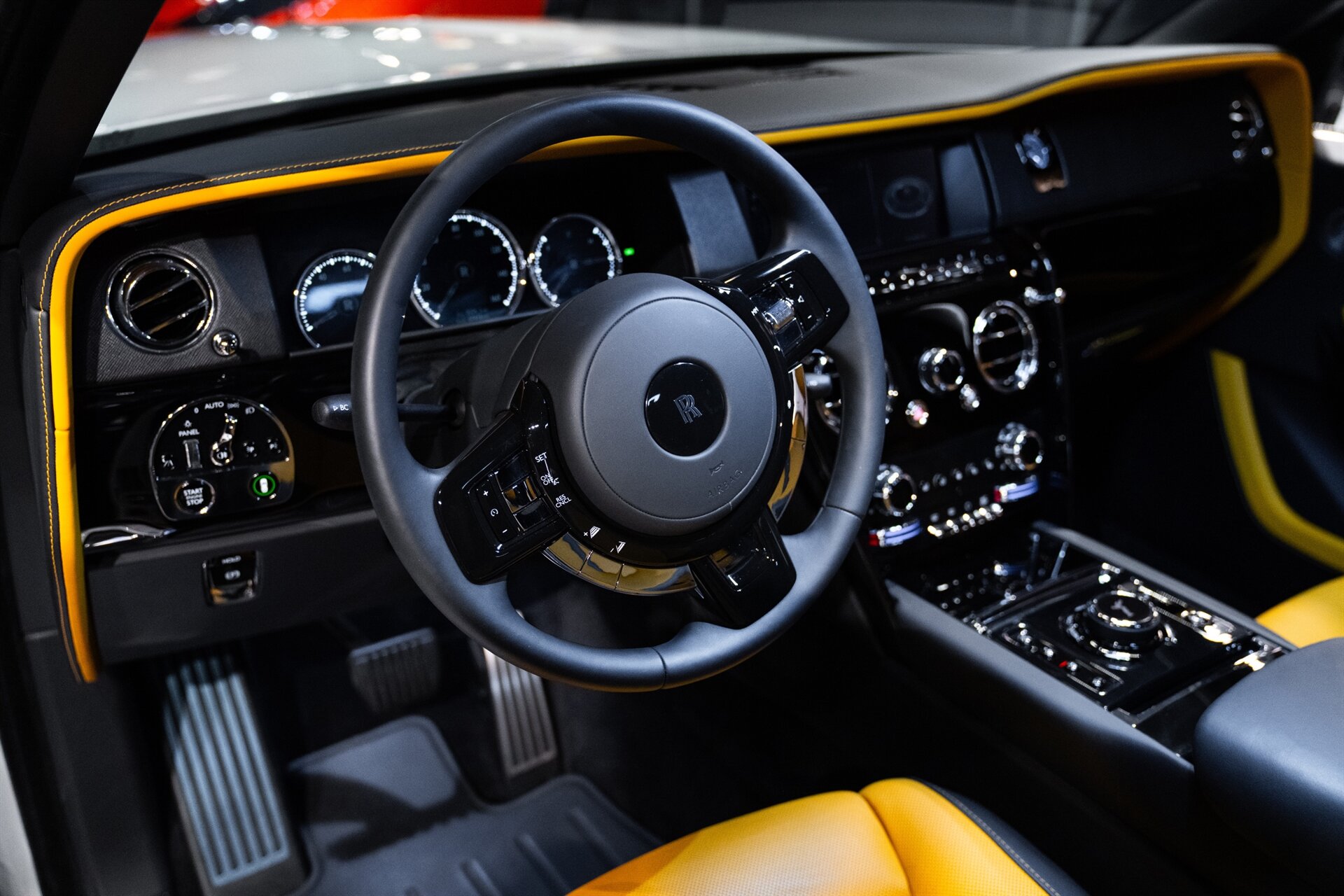 2022 Rolls-Royce Black Badge Cullinan - Photo 10