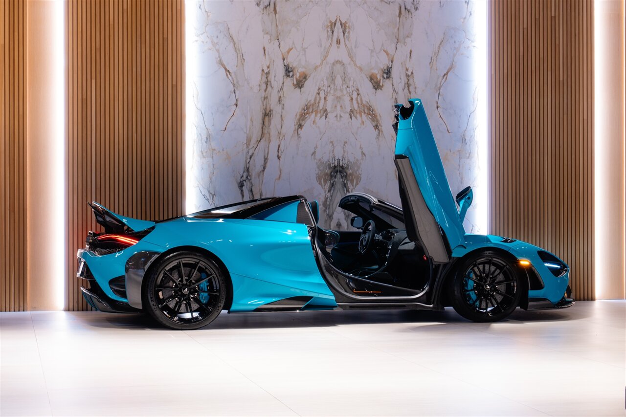 2022 McLaren 765LT Spider MSO   - Photo 6 - Beverly Hills, CA 90212