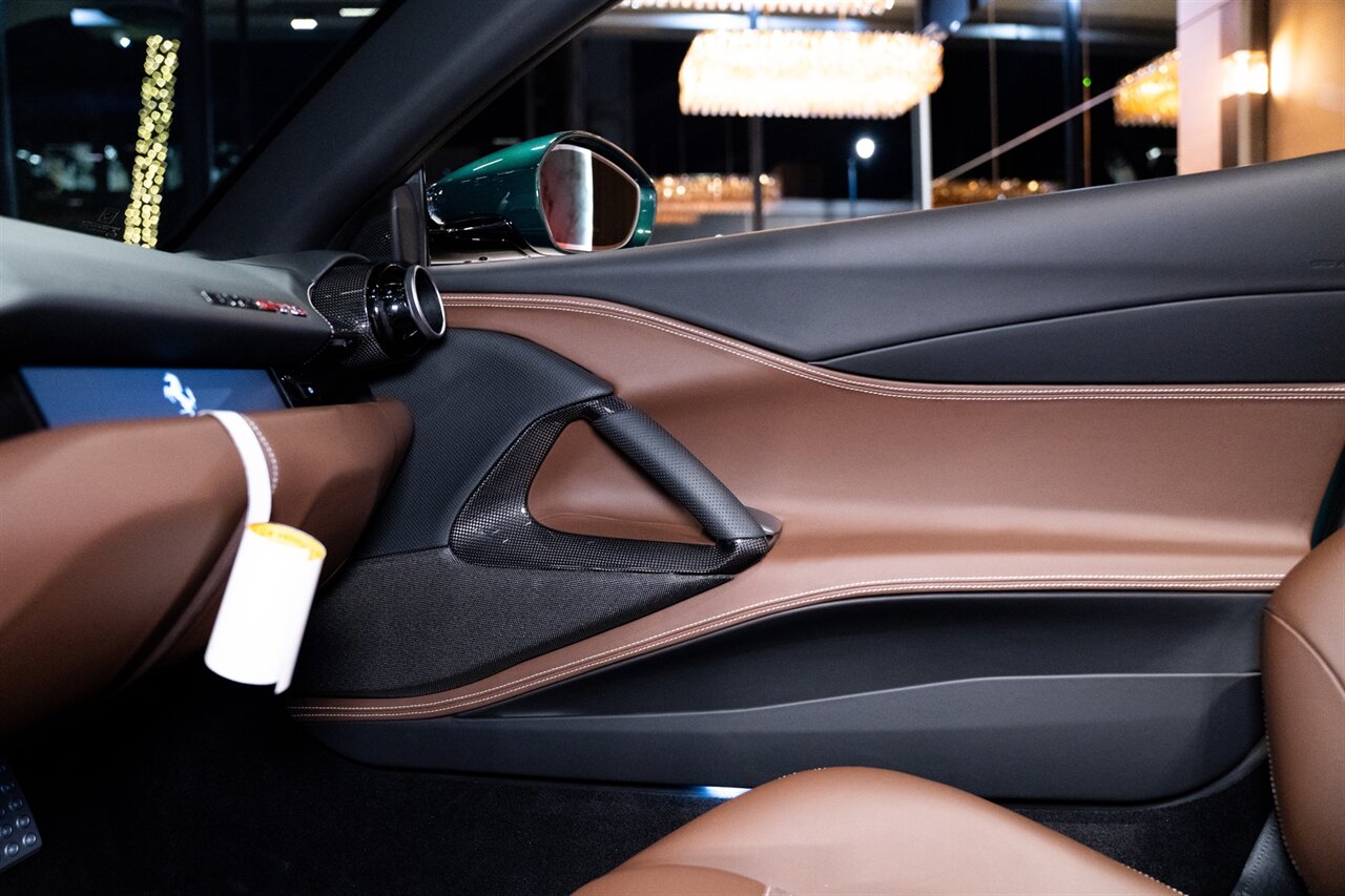 2023 Ferrari 812 GTS - Photo 18 - Beverly Hills, CA 90212