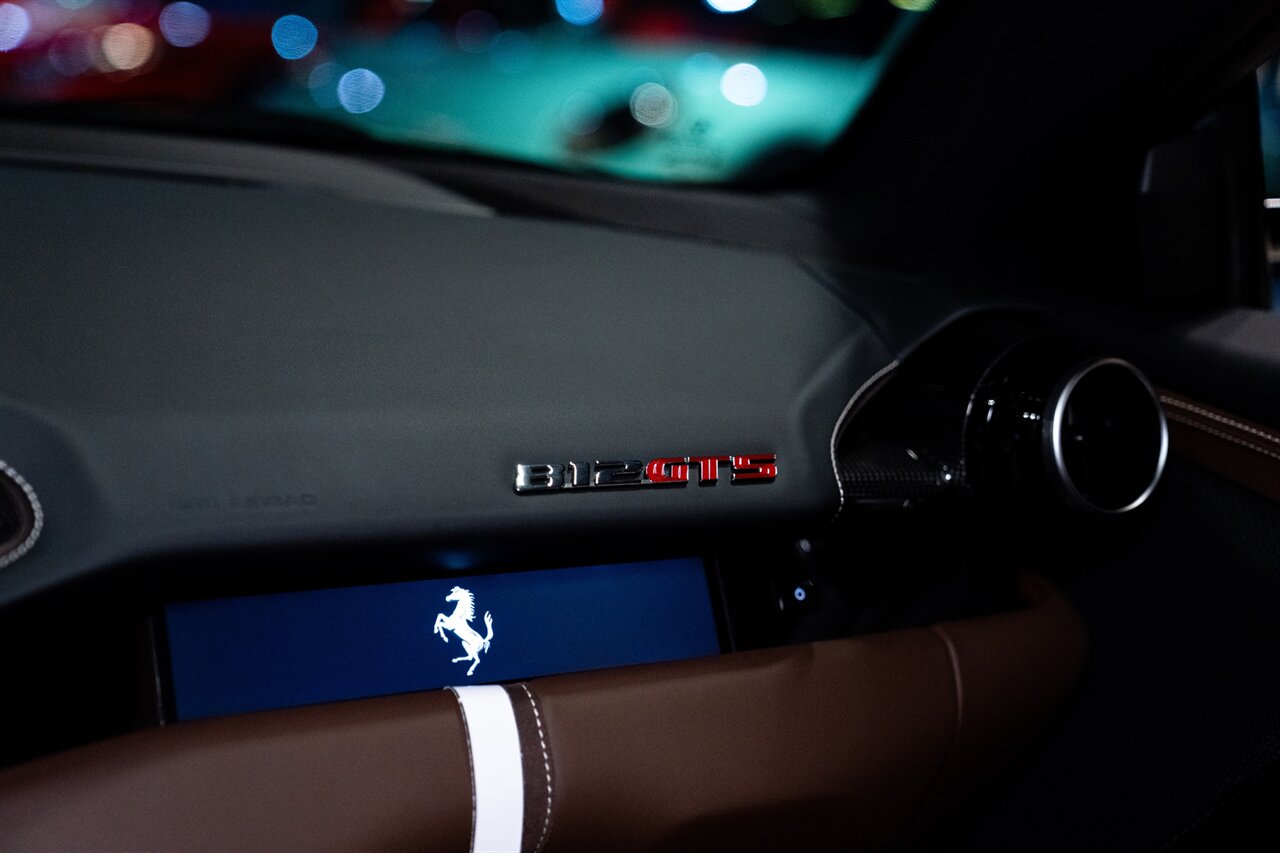 2023 Ferrari 812 GTS - Photo 17 - Beverly Hills, CA 90212