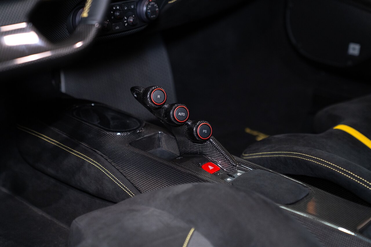 2019 Ferrari 488 Pista   - Photo 24 - Beverly Hills, CA 90212