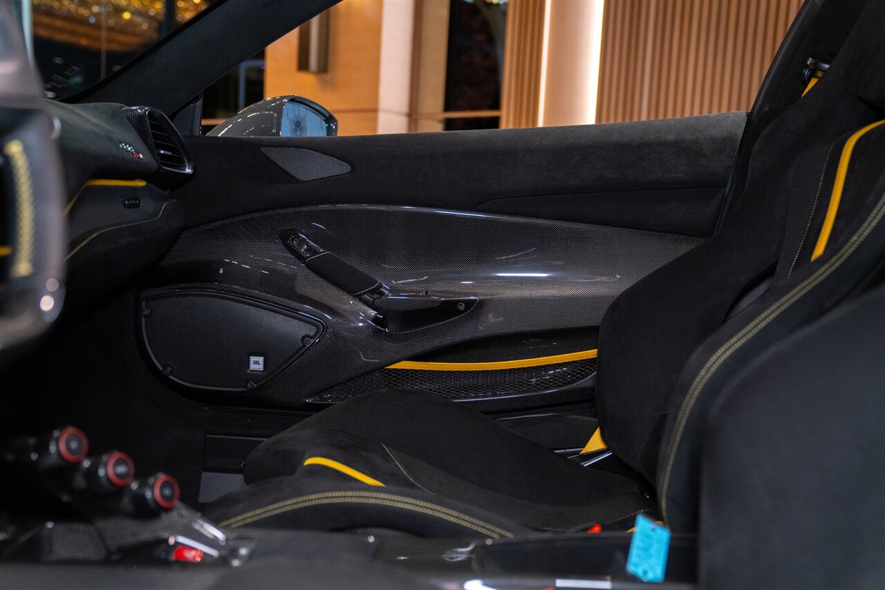 2019 Ferrari 488 Pista   - Photo 23 - Beverly Hills, CA 90212