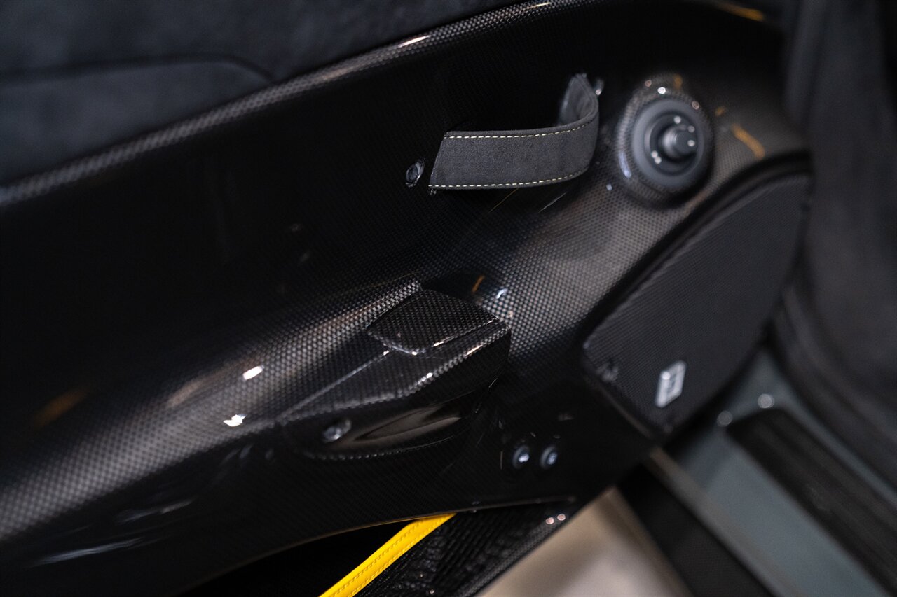 2019 Ferrari 488 Pista   - Photo 22 - Beverly Hills, CA 90212