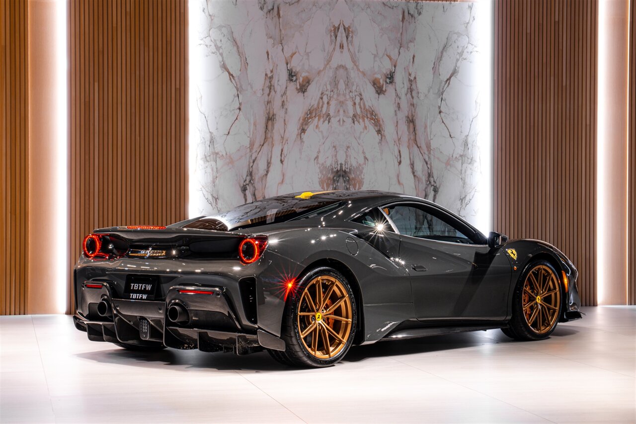 2019 Ferrari 488 Pista   - Photo 3 - Beverly Hills, CA 90212