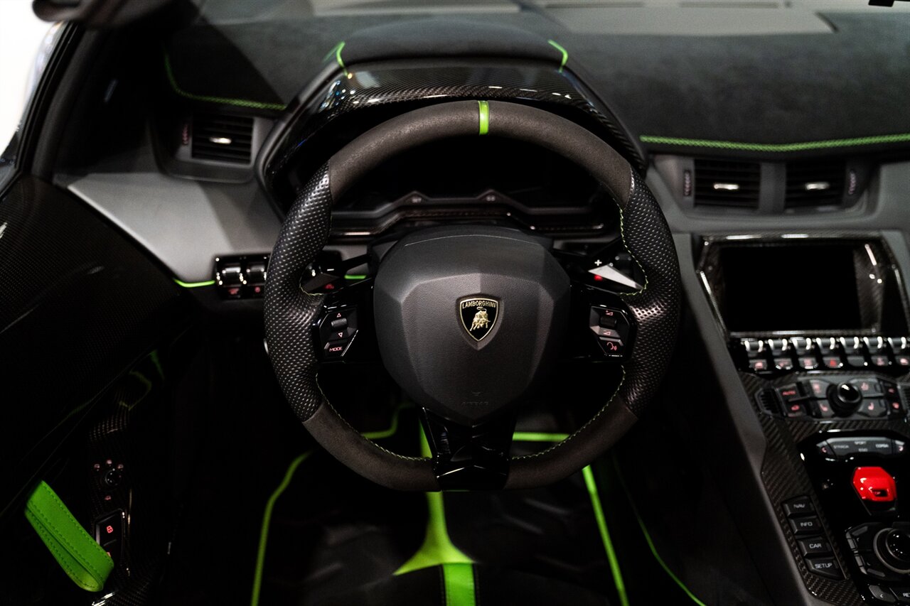 2020 Lamborghini Aventador LP 770-4 SVJ Roadster - Photo 40 - Beverly Hills, CA 90212