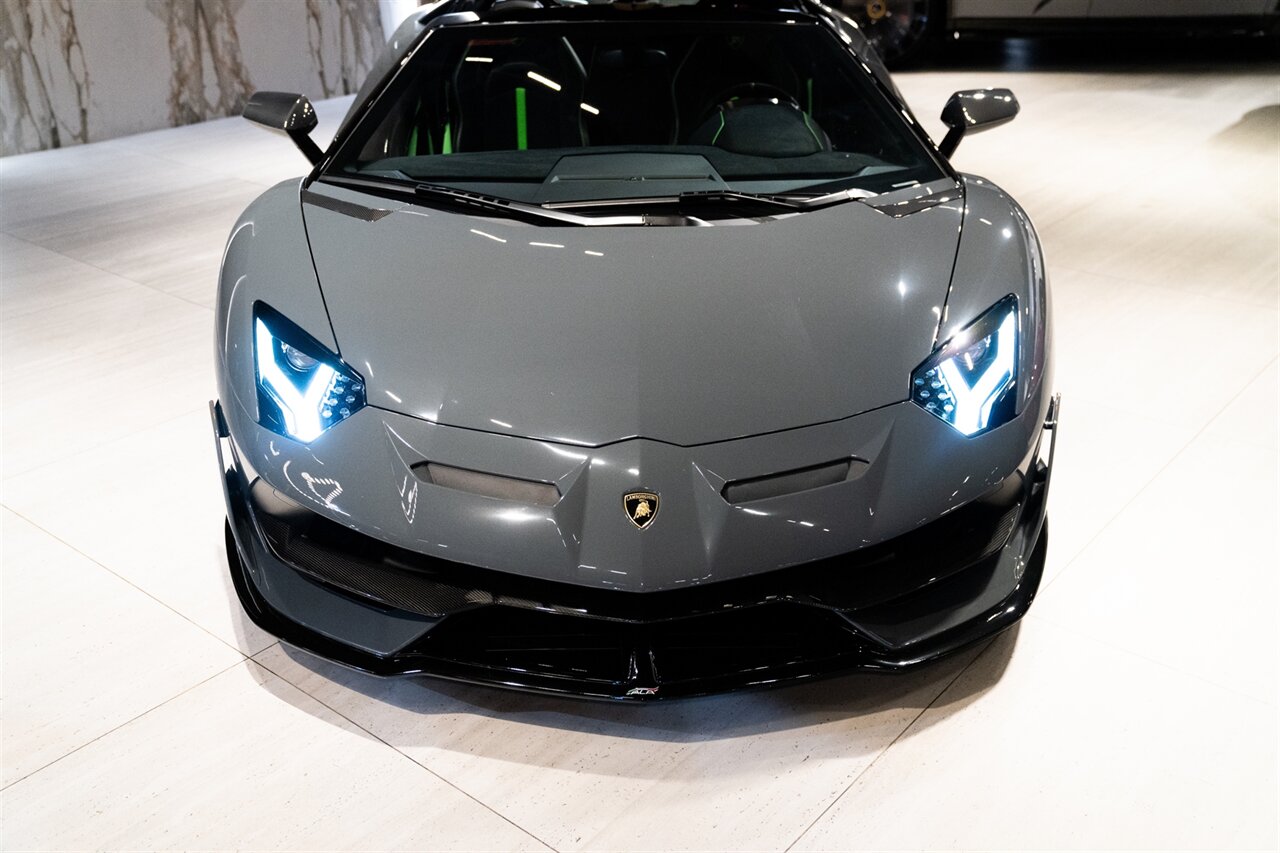 2020 Lamborghini Aventador LP 770-4 SVJ Roadster - Photo 9 - Beverly Hills, CA 90212