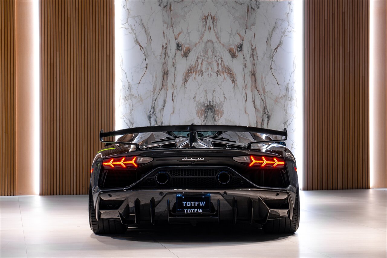 2020 Lamborghini Aventador LP 770-4 SVJ Roadster - Photo 7 - Beverly Hills, CA 90212