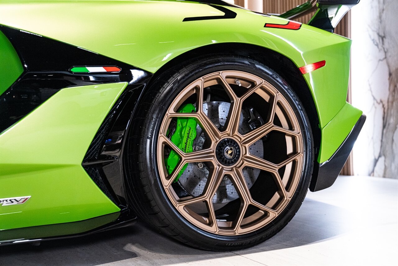 2021 Lamborghini Aventador LP 770-4 SVJ - Photo 16 - Beverly Hills, CA 90212