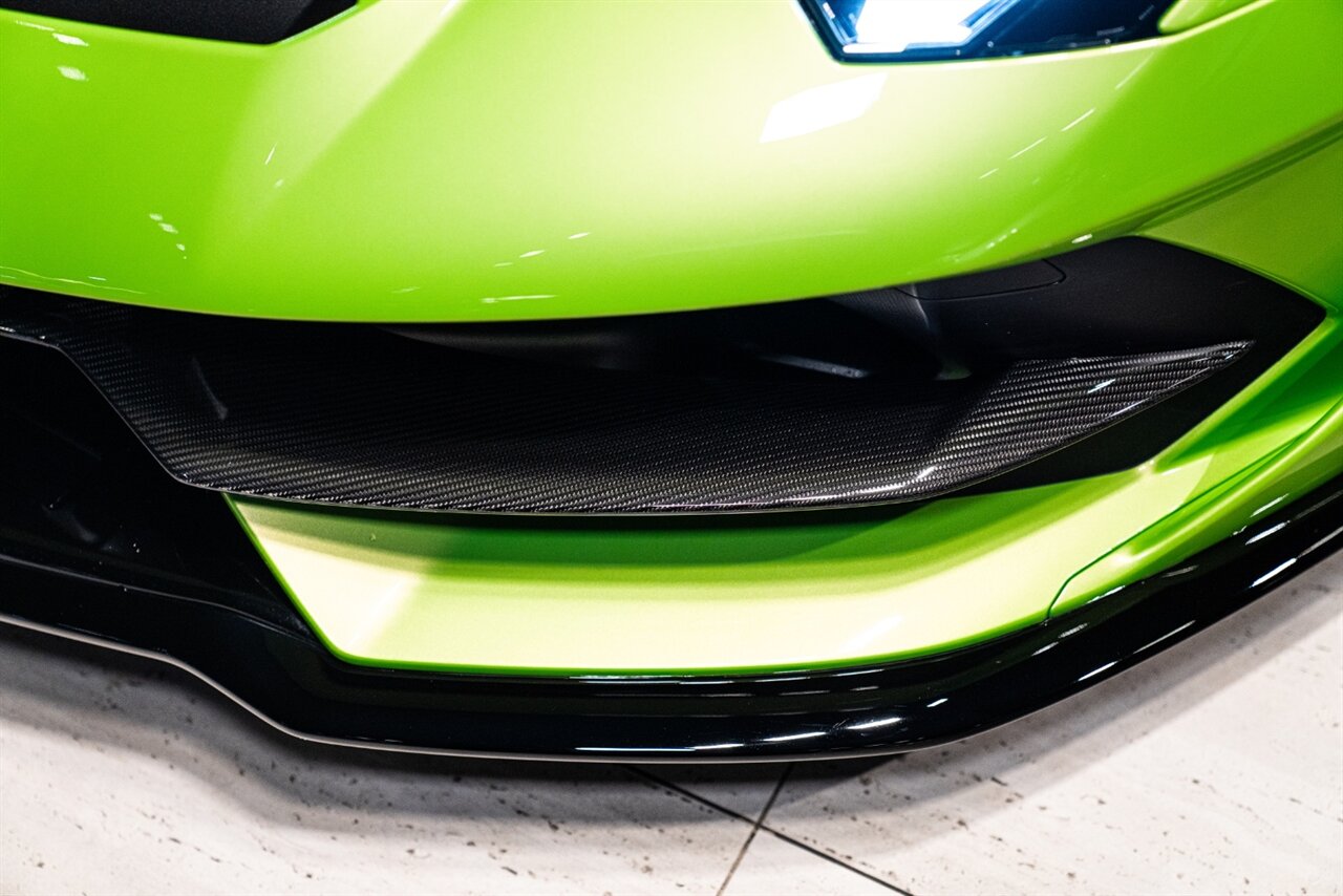 2021 Lamborghini Aventador LP 770-4 SVJ - Photo 14 - Beverly Hills, CA 90212