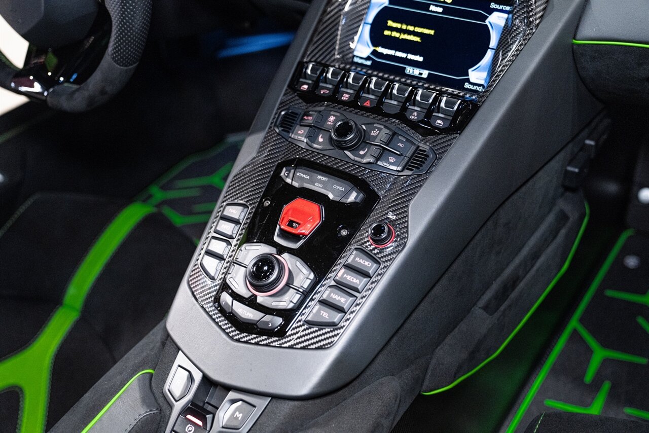 2021 Lamborghini Aventador LP 770-4 SVJ - Photo 38 - Beverly Hills, CA 90212
