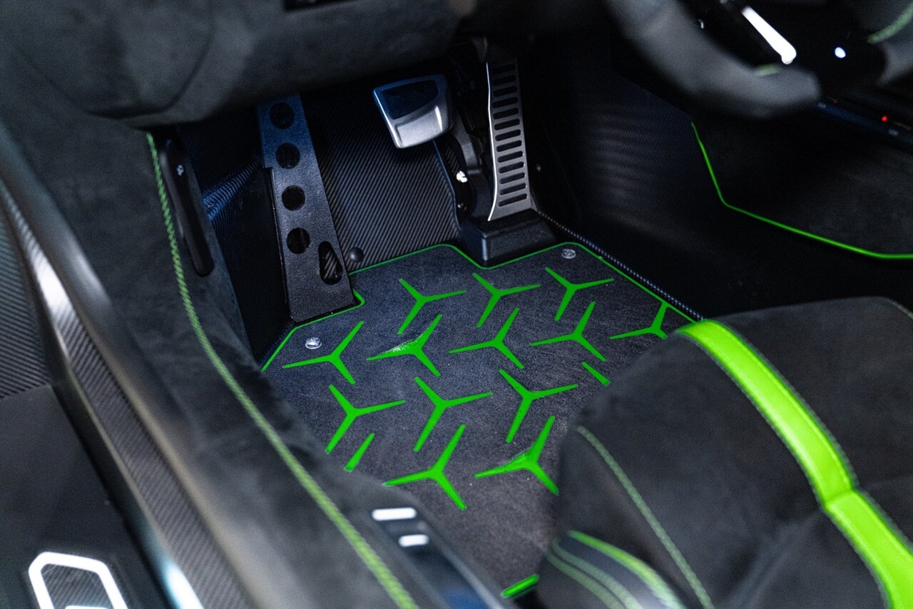 2021 Lamborghini Aventador LP 770-4 SVJ - Photo 28 - Beverly Hills, CA 90212