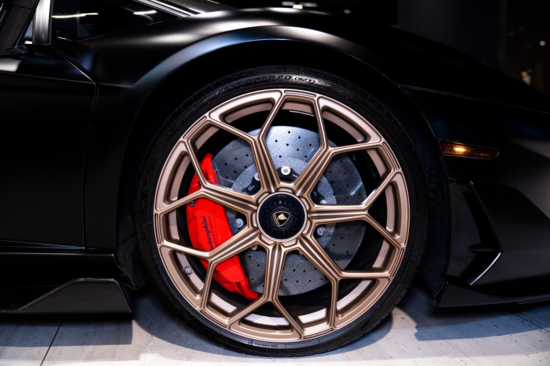 2021 Lamborghini Aventador LP 770-4 SVJ - Photo 8