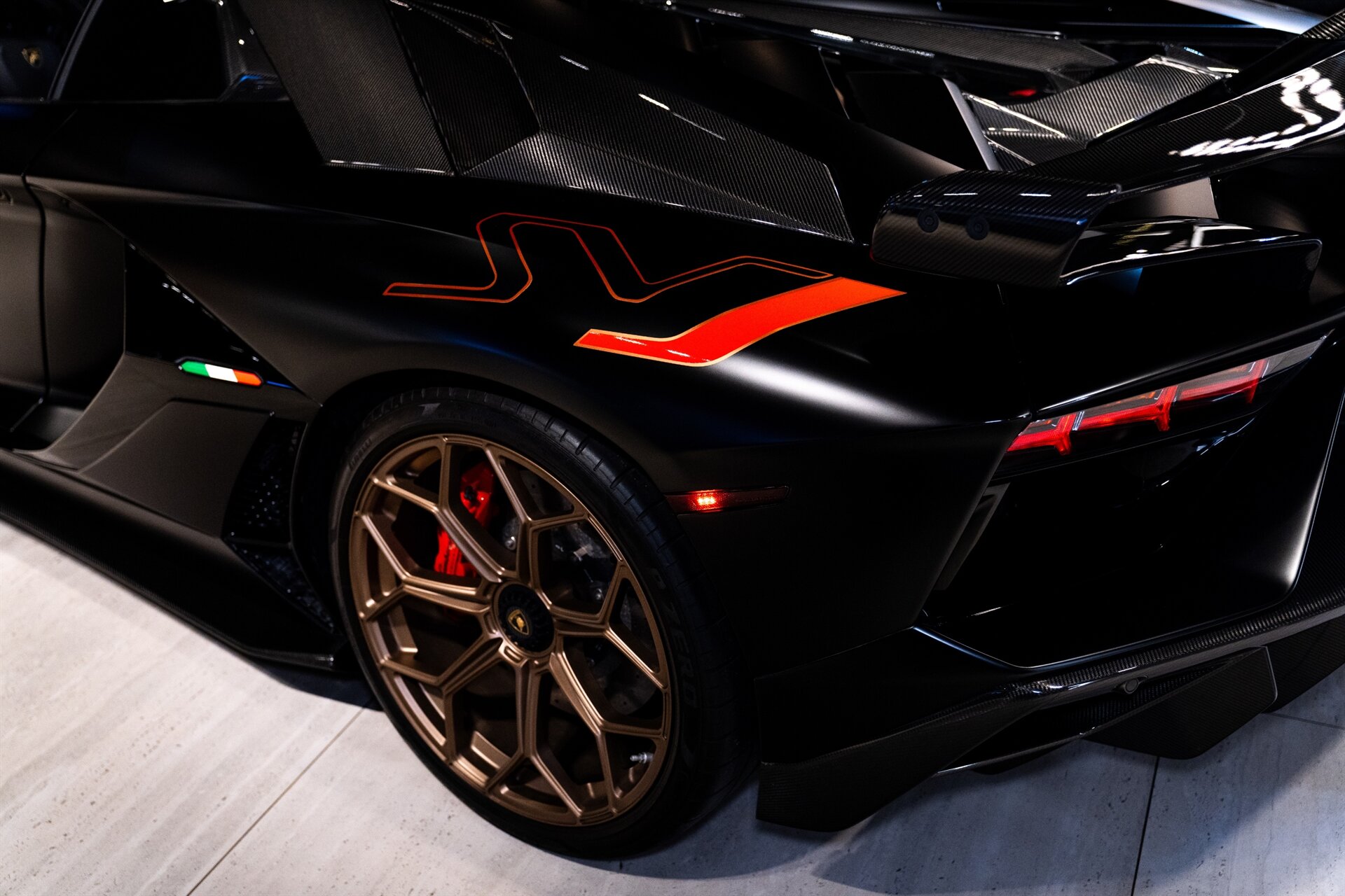 2021 Lamborghini Aventador LP 770-4 SVJ - Photo 33