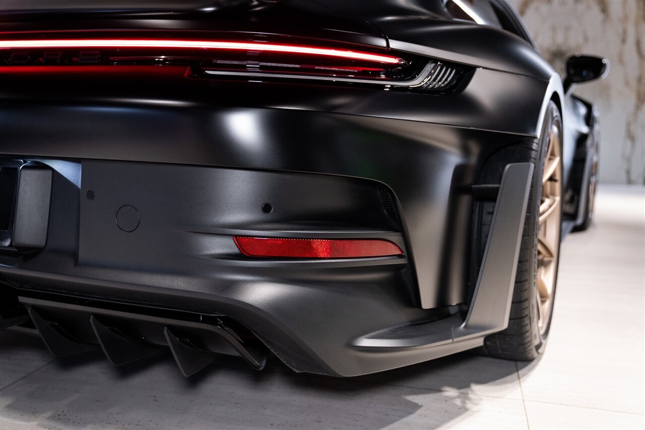 2025 Porsche 911 GT3 RS - Photo 24 - Beverly Hills, CA 90212
