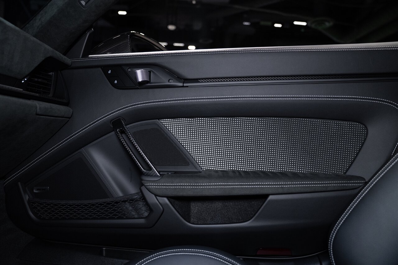 2025 Porsche 911 GT3 RS - Photo 35 - Beverly Hills, CA 90212