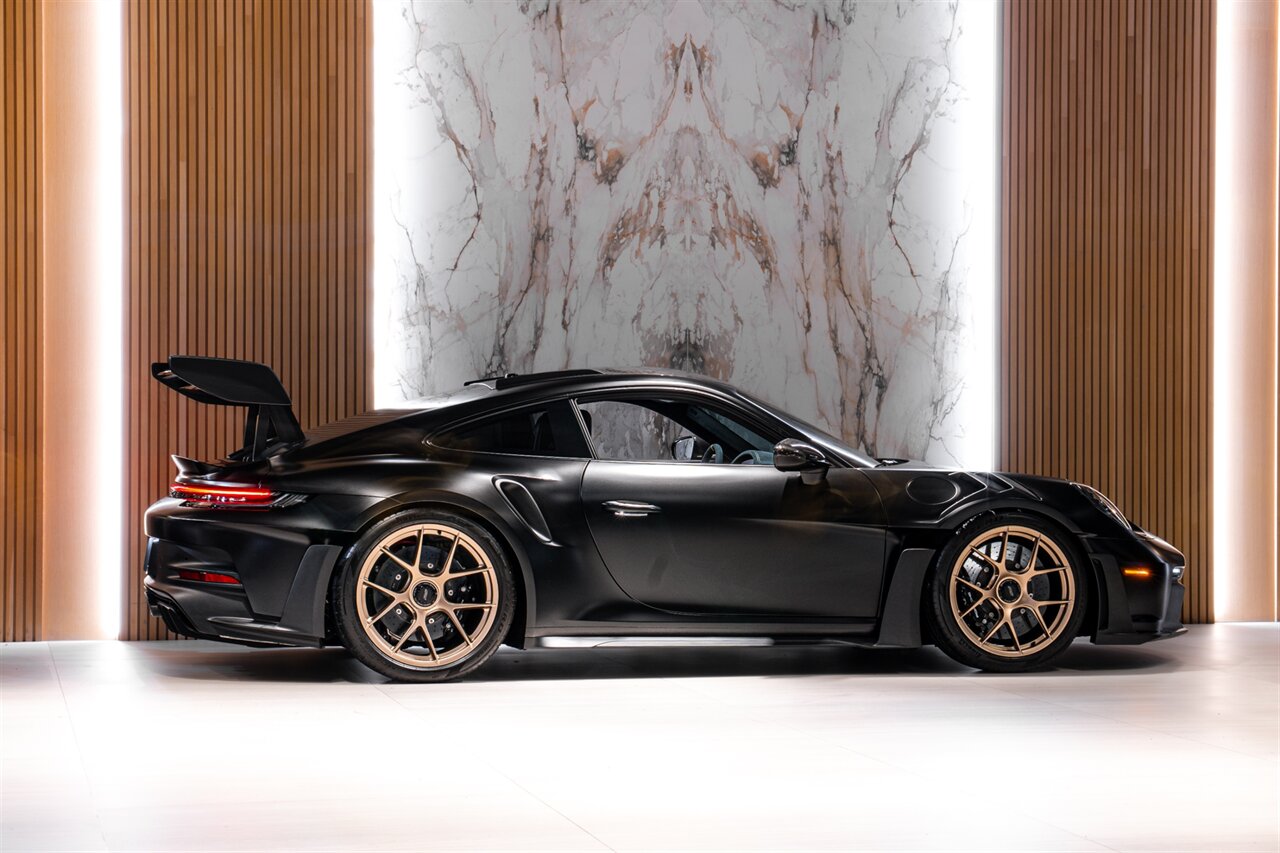 2025 Porsche 911 GT3 RS - Photo 3 - Beverly Hills, CA 90212