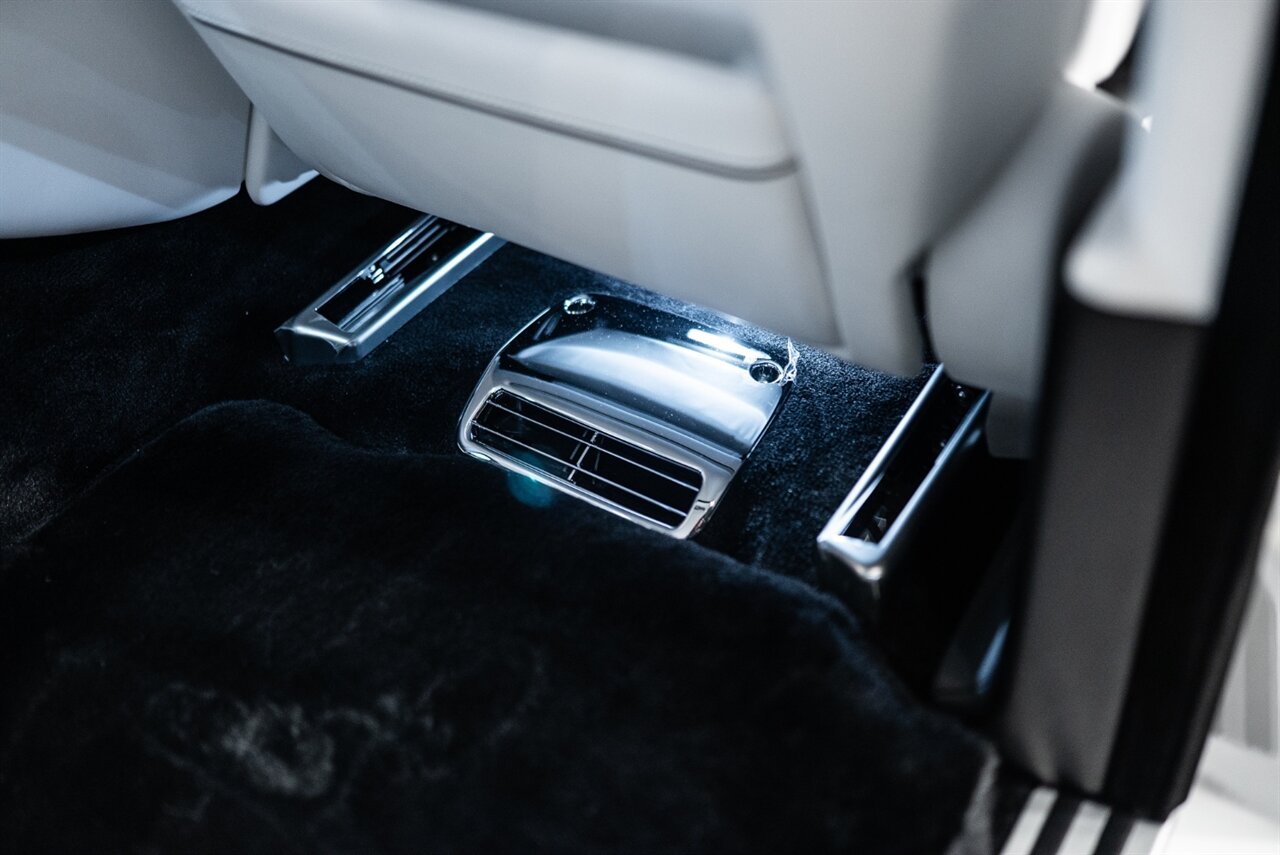 2025 Rolls-Royce Phantom - Photo 31 - Beverly Hills, CA 90212