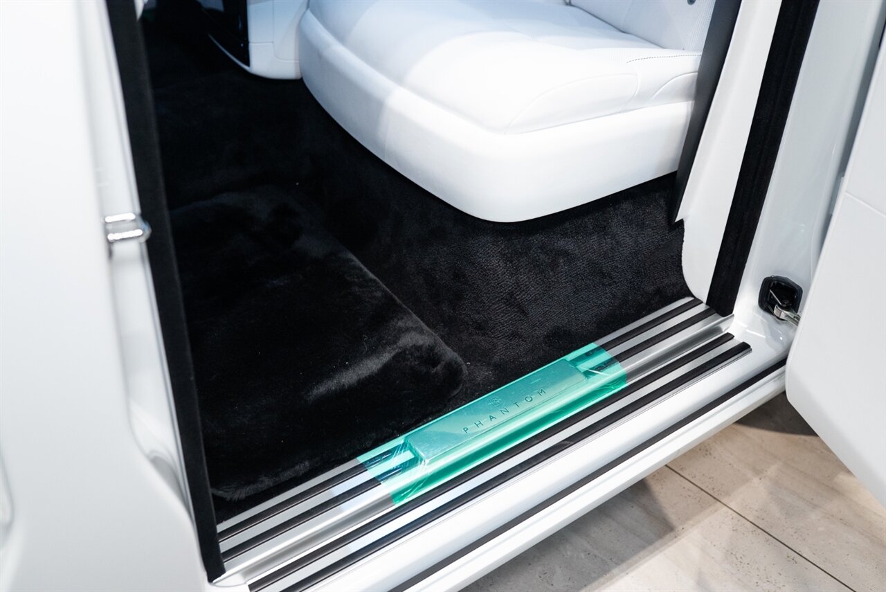 2025 Rolls-Royce Phantom - Photo 9 - Beverly Hills, CA 90212